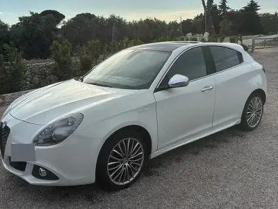 Usata Alfa Romeo Giulietta 150 CV (110 kW) 2013 Bianco Utilitaria