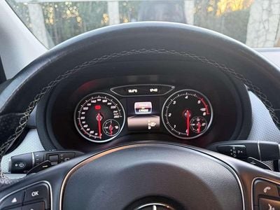 Usata Mercedes B200 136 CV (100 kW) 2018 Grigio Monovolume