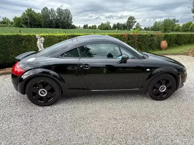 Usata Audi TT 179 CV (131 kW) 1999 Nero Coupé