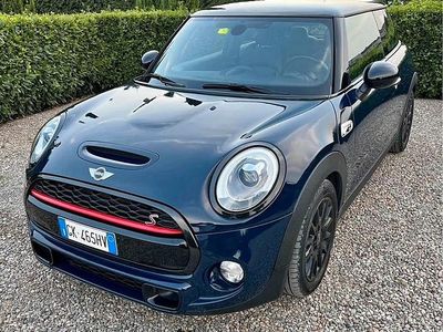 Begagnad Mini Cooper S Hype 192 HK (141 kW) 2017 Blå Halvkombi