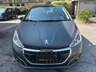 Usata Peugeot 208 Allure 82 CV (60 kW) 2015 Grigio Utilitaria
