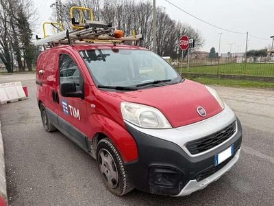 Rosso pastello Usata 2016 Fiat Fiorino Monovolume | 4900 € (Buon prezzo)