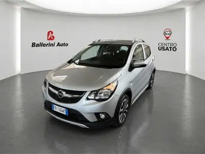 Usata Opel Karl Rocks 73 CV (53 kW) 2018 Argento Utilitaria