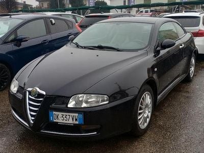 Usata Alfa Romeo GT Distinctive 150 CV (110 kW) 2007 Nero Coupé