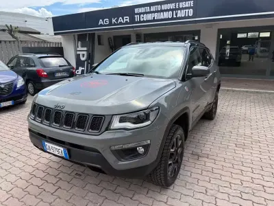 Usata Jeep Compass Trailhawk 170 CV (125 kW) 2020 Grigio SUV