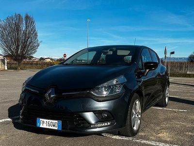 Usata Renault Clio IV 75 CV (55 kW) 2018 Grigio Berlina