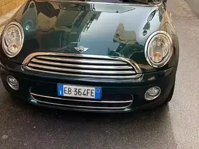 Usata Mini Cooper D 112 CV (82 kW) 2010 Verde Utilitaria