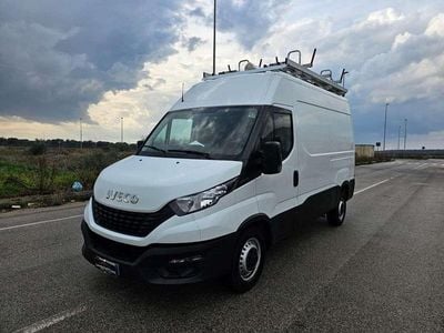 Usata Iveco Daily 116 CV (85 kW) 2020 Bianco Furgone