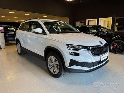 Nouvelle Skoda Karoq Selection 150 ch (110 kW) 2025 Blanc SUV