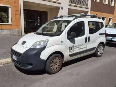 Usata Peugeot TePee Outdoor 73 CV (53 kW) 2011 Bianco Station wagon