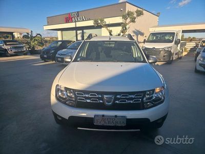 Usata Dacia Duster Ambiance 110 CV (80 kW) 2014 Bianco SUV