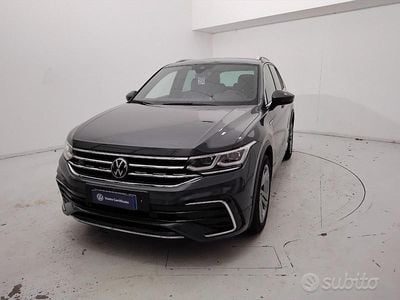 Grigio Usata 2023 VW Tiguan R-line SUV | 33.900 € (Ottimo prezzo)