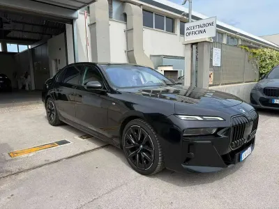 Usata BMW 740 M Sport 299 CV (219 kW) 2024 Other Berlina