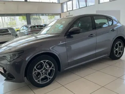Usata Alfa Romeo Stelvio Ti 209 CV (153 kW) 2023 Grigio SUV