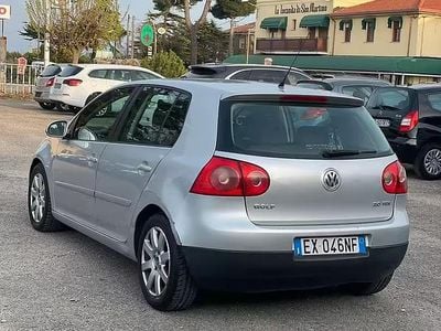 Usata VW Golf IV 140 CV (102 kW) 2004 Grigio Berlina