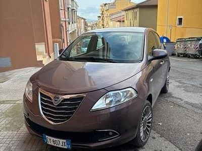 Usata Lancia Ypsilon 95 CV (69 kW) 2015 Utilitaria
