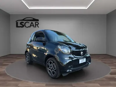 Usata Smart ForTwo Cabrio Passion 70 CV (51 kW) 2017 Viola Cabrio
