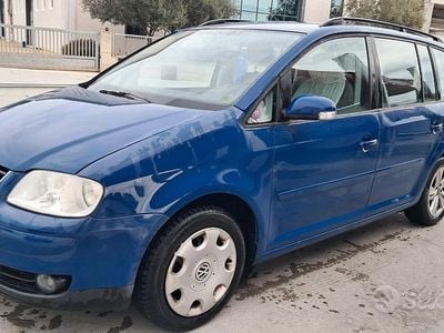 Usata VW Touran 2005 Blu Monovolume