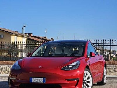 Usata Tesla Model 3 152 kW (208 CV) 2021 Rosso Berlina