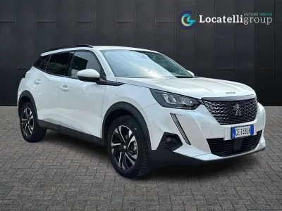 Usata Peugeot 2008 Allure 131 CV (96 kW) 2021 Bianco SUV