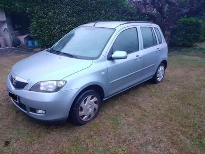 Usata Mazda 2 75 CV (55 kW) 2003 Blu/azzurro Monovolume