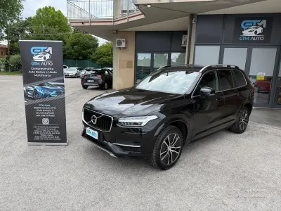 Usata Volvo XC90 Momentum 190 CV (139 kW) 2018 Nero SUV