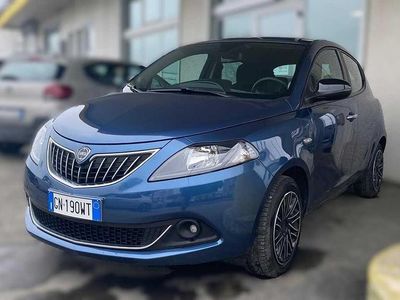 Blu Usata 2023 Lancia Ypsilon Silver Utilitaria | 11.500 € (Buon prezzo)
