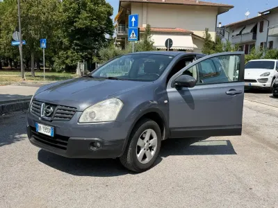 Usata Nissan Qashqai Tekna 106 CV (77 kW) 2007 Grigio SUV