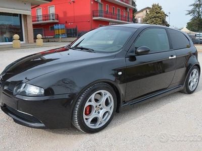 Usata Alfa Romeo 147 GTA 250 CV (183 kW) 2005 Nero Utilitaria