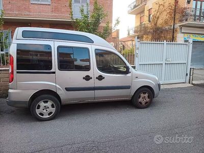 Begagnad Fiat Doblò 85 HK (62 kW) 2008 Minibuss