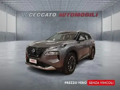 Usata Nissan X-Trail Pack 204 CV (150 kW) 2025 Beige SUV