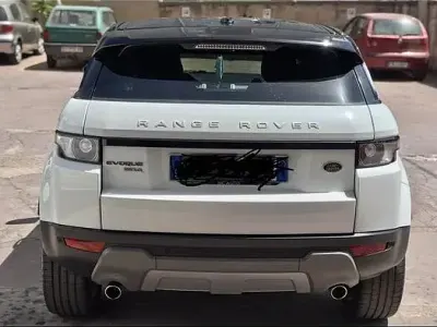 Usata Land Rover Range Rover evoque 190 CV (139 kW) 2015 Bianco SUV