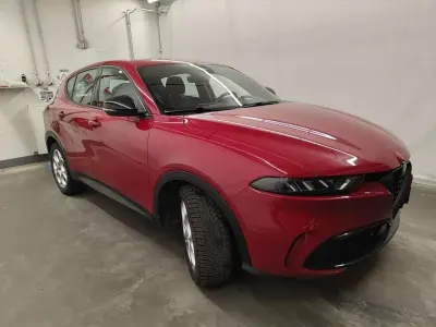 Usata Alfa Romeo Tonale Sprint 71 CV (52 kW) 2023 Rosso SUV