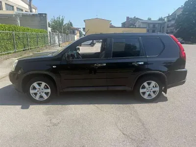Usata Nissan X-Trail SE 173 CV (127 kW) 2008 Nero SUV