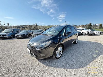 Usata Opel Zafira Tourer Cosmo 131 CV (96 kW) 2012 Nero Monovolume