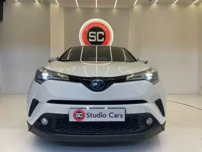 Usata Toyota C-HR Lounge 98 CV (72 kW) 2017 Bianco SUV