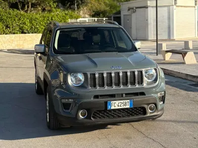 Usata Jeep Renegade 120 CV (88 kW) 2014 Grigio SUV