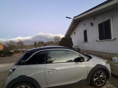 Usata Opel Adam Rocks 69 CV (50 kW) 2016 Utilitaria