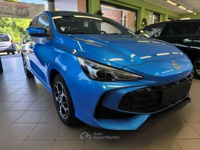 Nuevo MG MG3 Luxury 102 CV (75 kW) 2026 Gris Utilitario