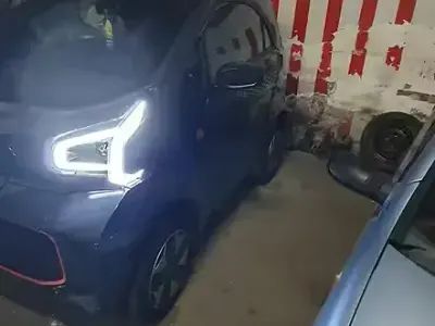 Usata XEV Yoyo 7 kW (10 CV) 2022 Nero Utilitaria