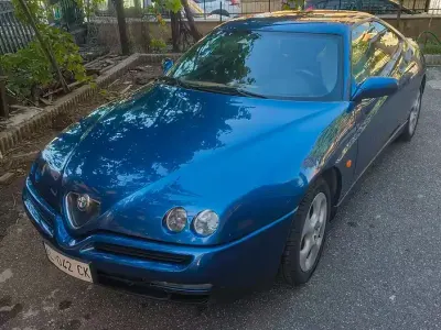 Usata Alfa Romeo GTV 150 CV (110 kW) 1996 Blu Coupé
