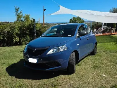 Usata Lancia Ypsilon 80 CV (58 kW) 2017 Utilitaria