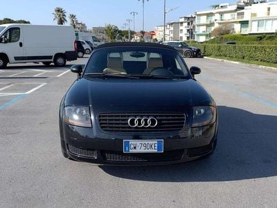 Usata Audi TT Roadster Ambiente 179 CV (131 kW) 2003 Nero Cabrio
