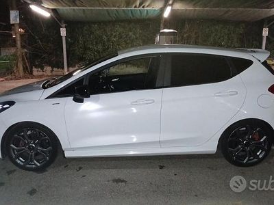 Usata Ford Fiesta ST-Line 86 CV (63 kW) 2019 Bianco Utilitaria