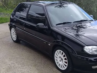 Usata Citroën Saxo 118 CV (86 kW) 2002 Nero Utilitaria