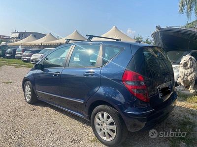 Usata Mercedes A180 Elegance 110 CV (80 kW) 2007 Blu Utilitaria