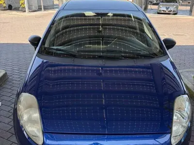 Usata Fiat Grande Punto 90 CV (66 kW) 2009 Bluazzurro Utilitaria