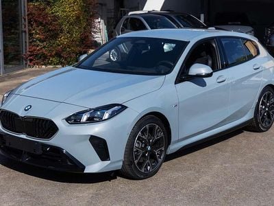 Usata BMW 120 M Sport 170 CV (125 kW) 2025 Brooklyn grey met. Utilitaria