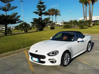 Usata Fiat 124 Spider Lusso 140 CV (102 kW) 2016 Bianco Cabrio
