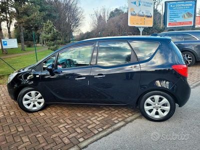 Usata Opel Meriva Cosmo 95 CV (69 kW) 2012 Nero Monovolume